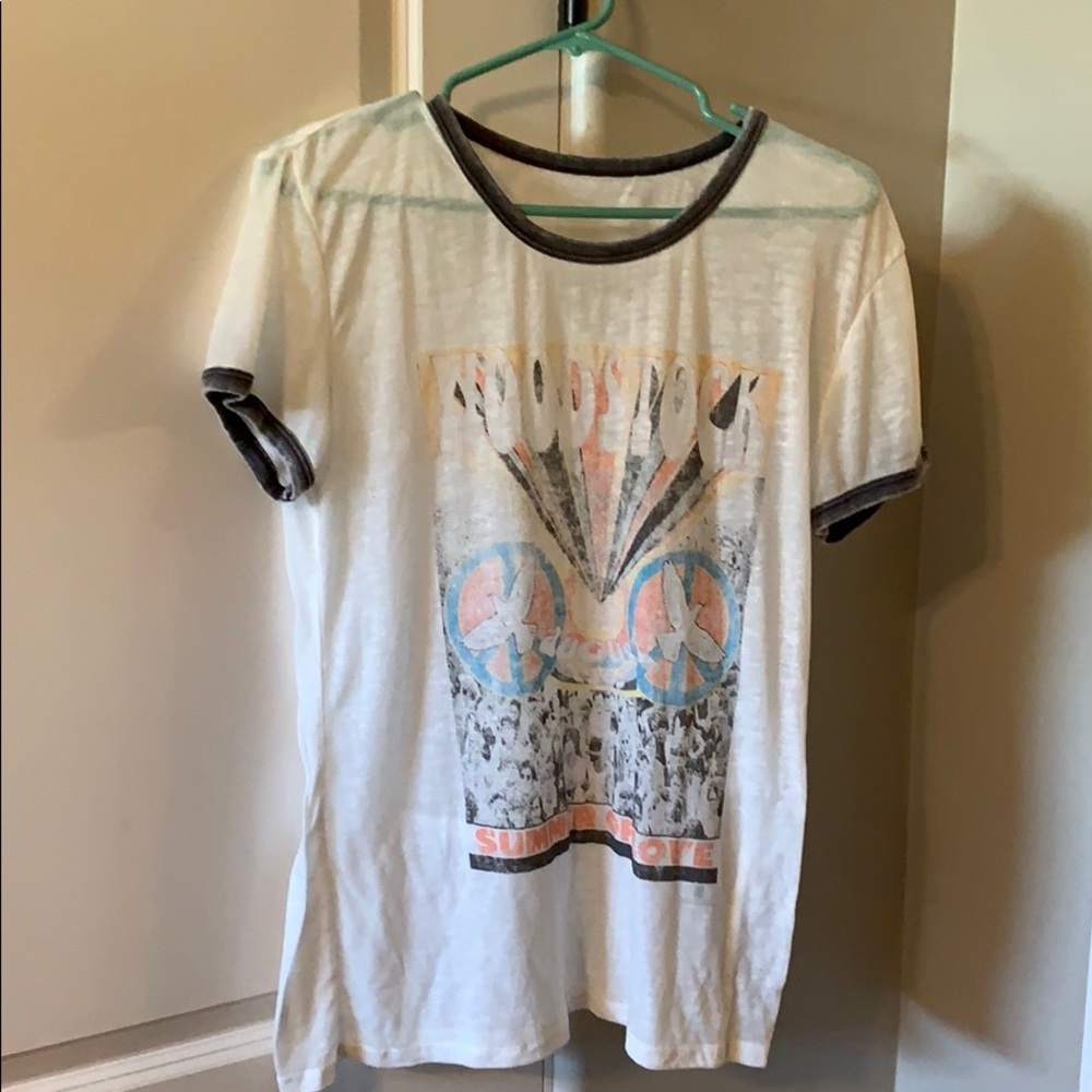 Woodstock tee
